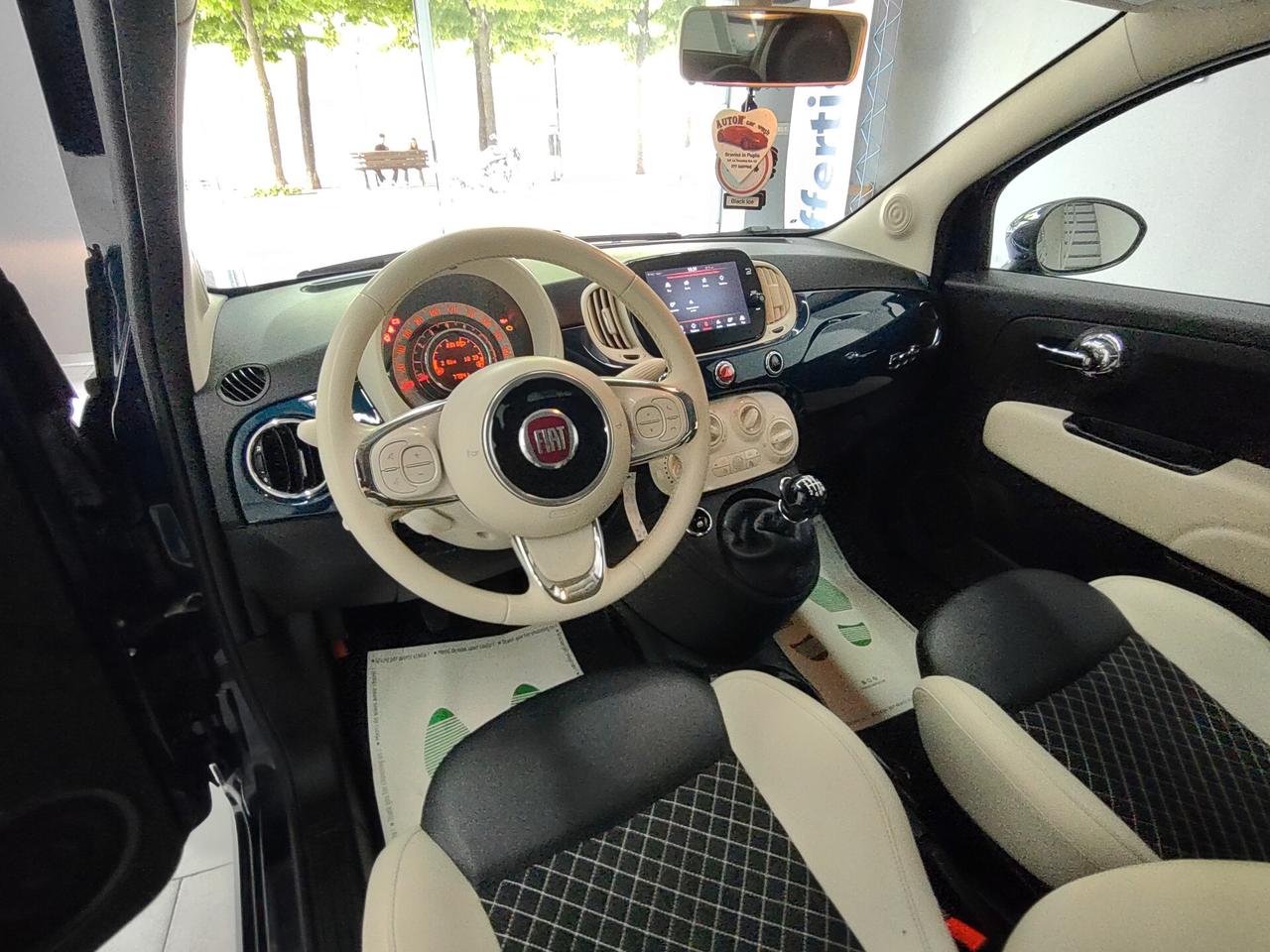 Fiat 500 C 1.0 Hybrid Dolcevita