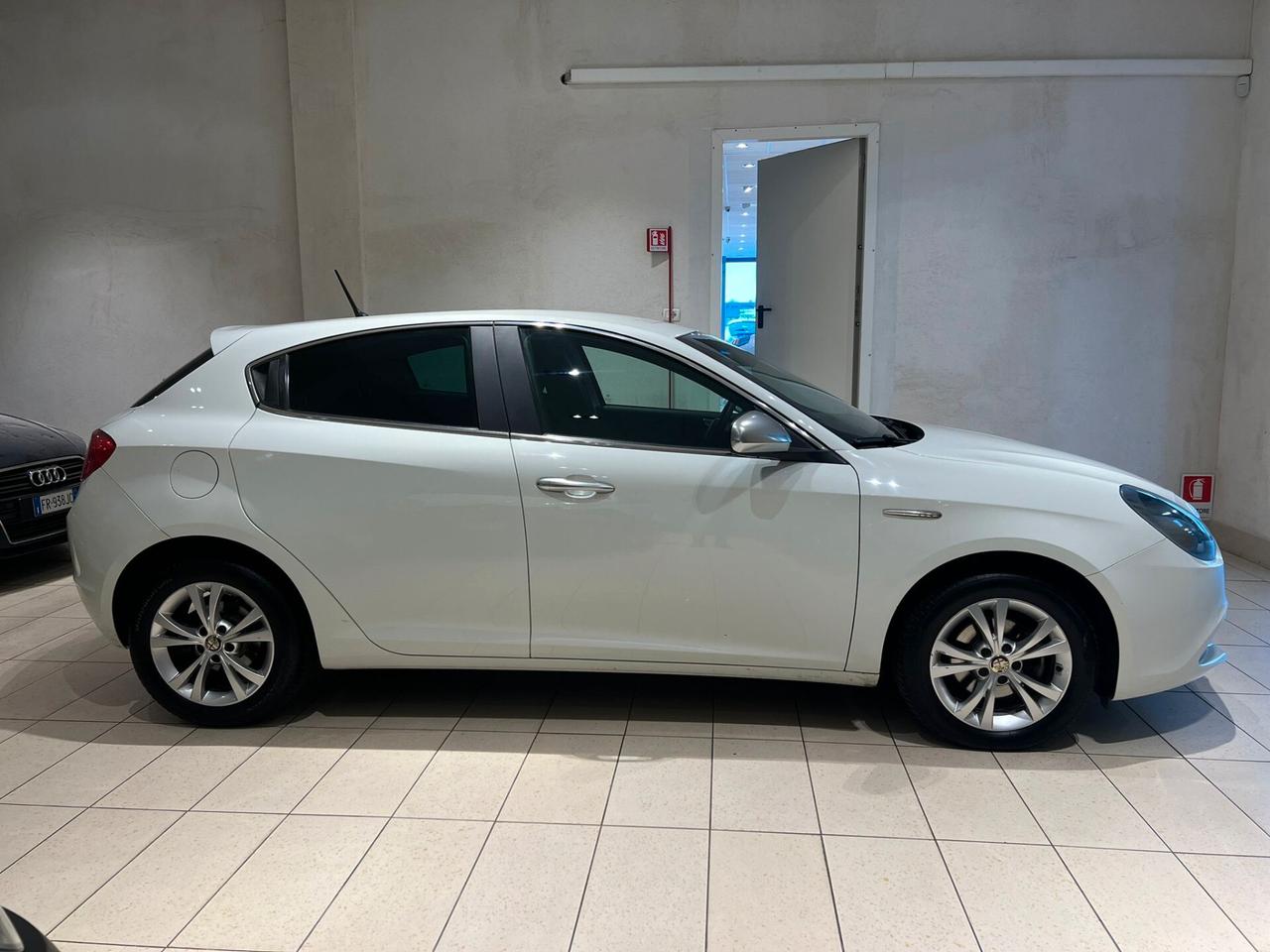 Alfa Romeo Giulietta 1.6 JTDm-2BER *PIENO OMAGGIO*