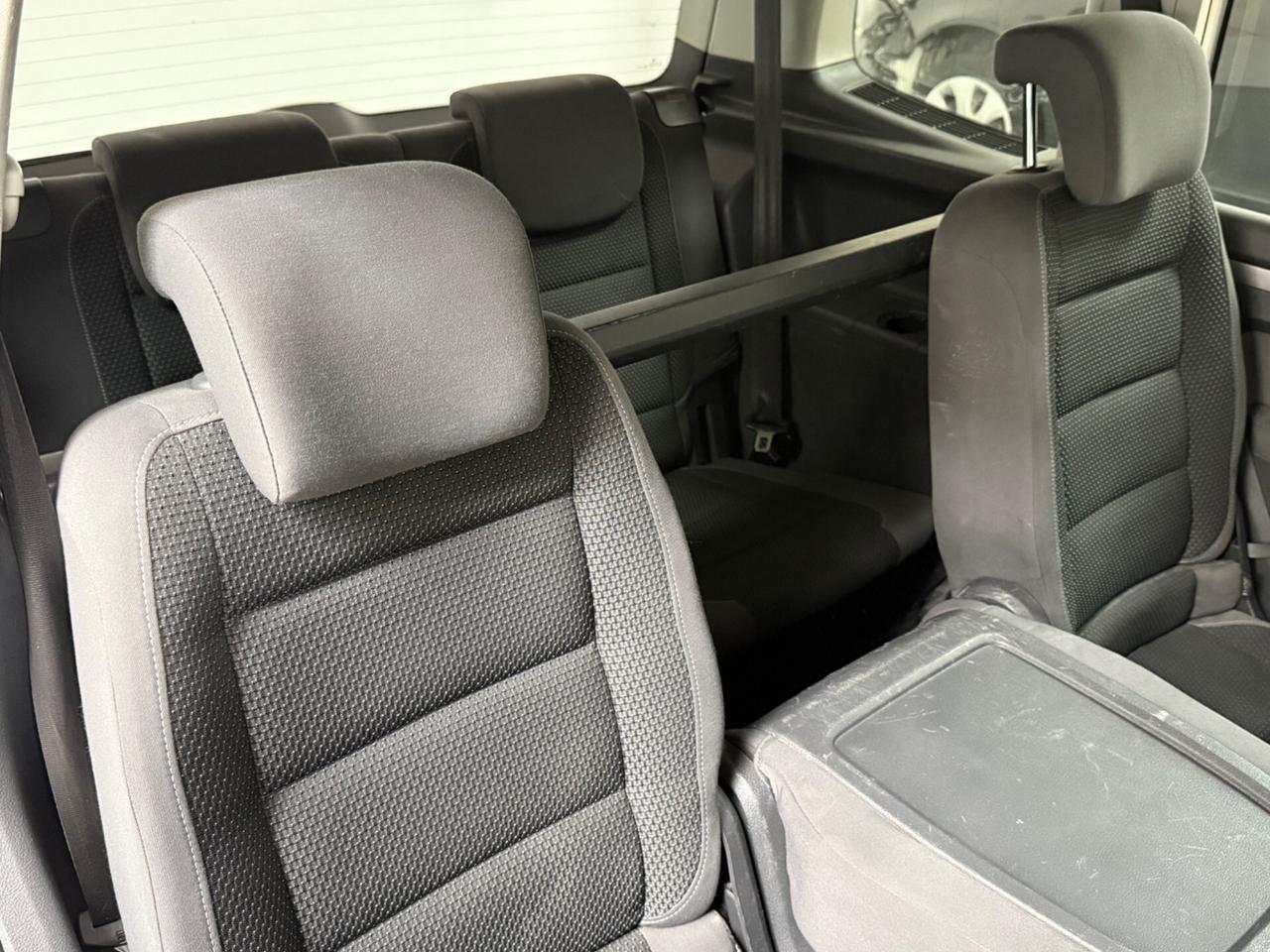 Volkswagen Touran 1.6 TDI 7posti con gancio traino