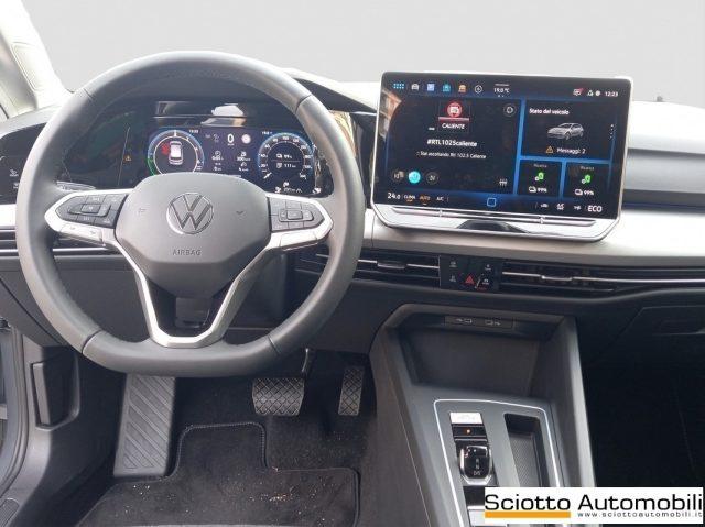 VOLKSWAGEN Golf 1.5 TSI eHybrid DSG Life