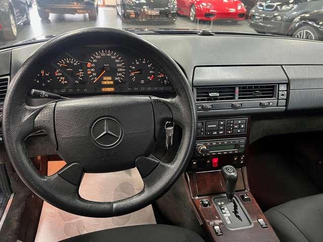 Mercedes-Benz SL 320