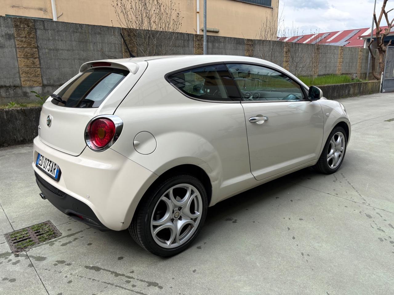 Alfa Romeo MiTo 1.4 78 CV Distinctive Sport Pack