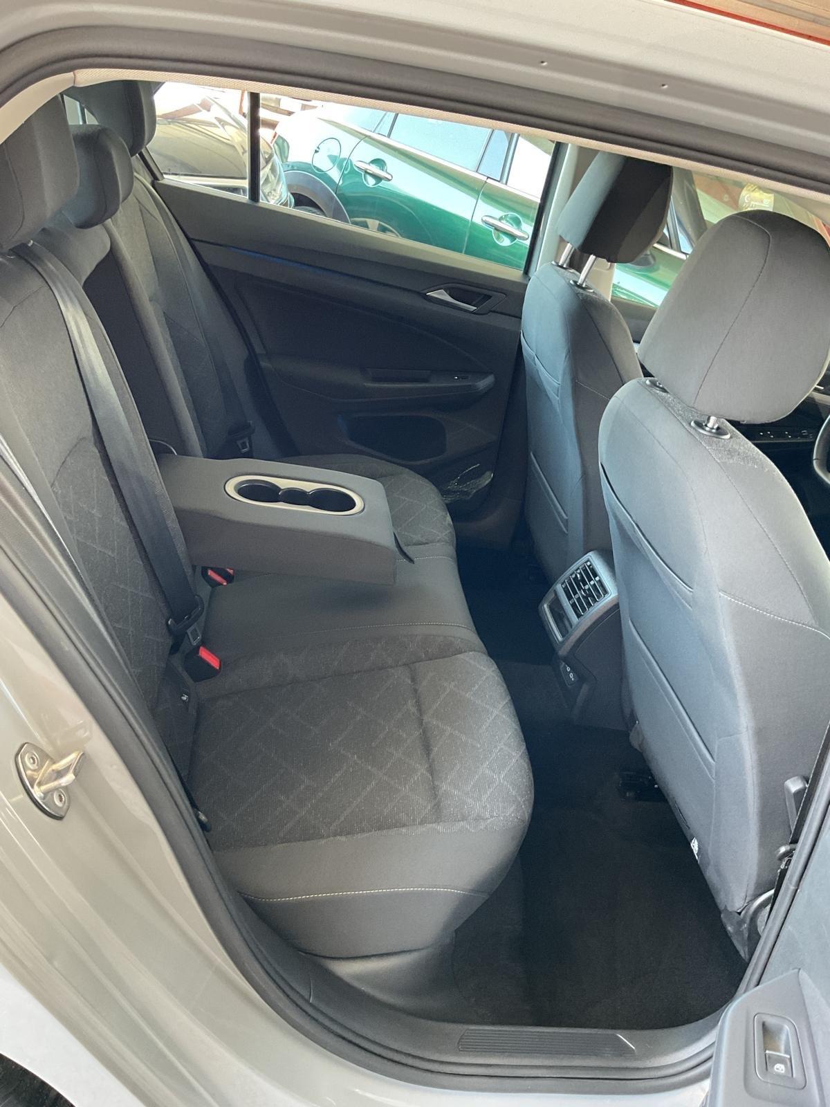 Golf 1.0 eTSI EVO- Life-unipro -garanzia-rate