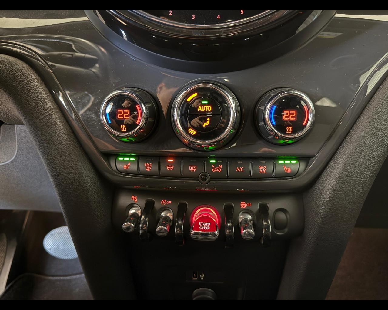 MINI Mini Countrym.(F60) - Mini 1.5 Cooper Business Countryman