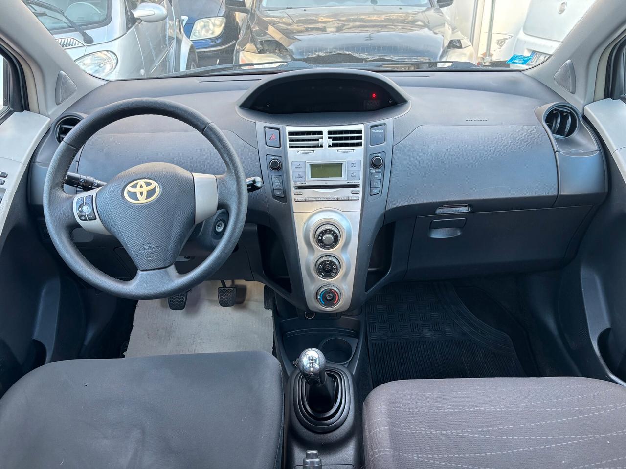 Toyota Yaris 1.0 PERFETTA