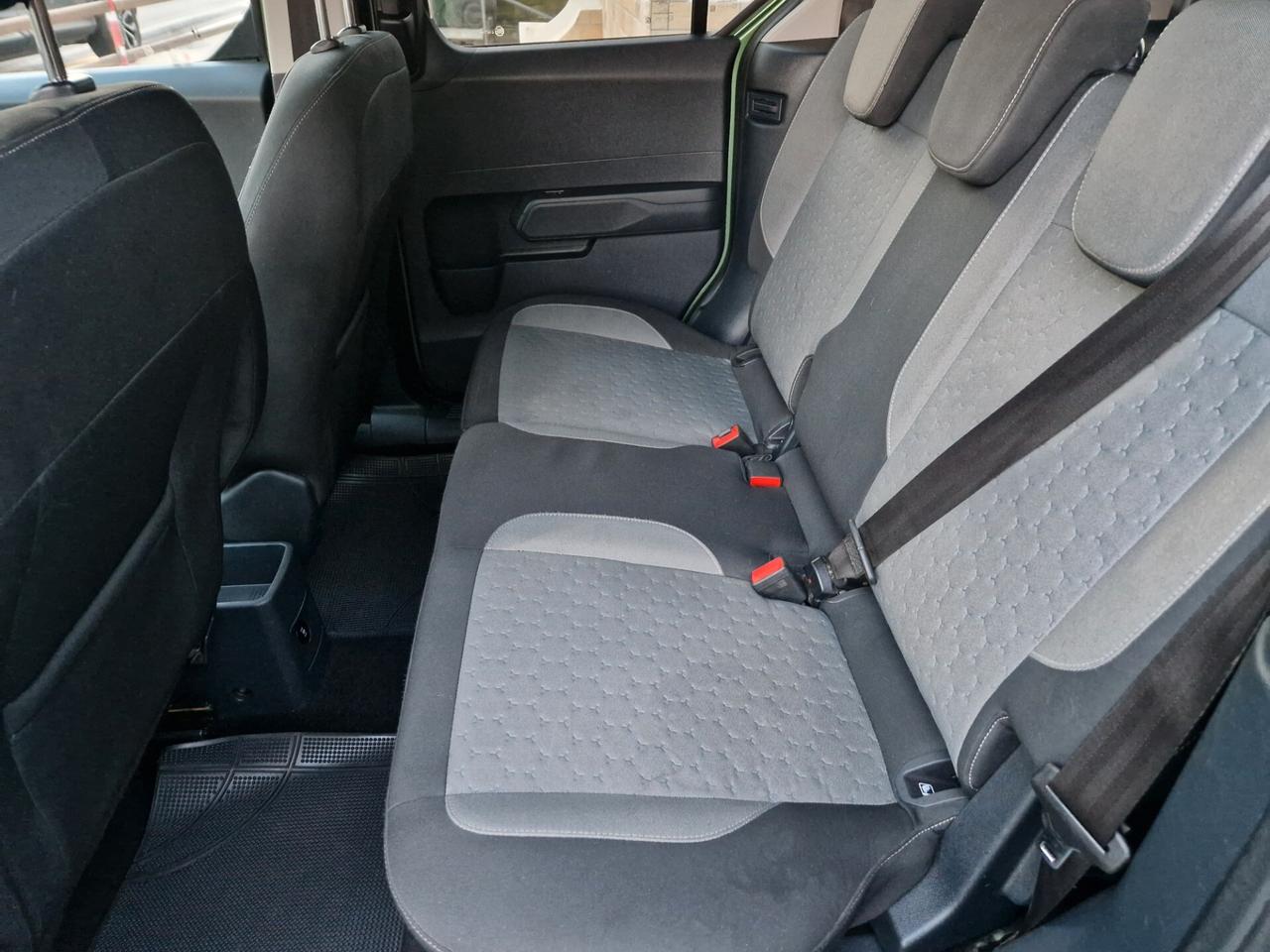 Ford Tourneo Courier 1.0 125CV "46.400 km" Carplay, Telecamera, Sensori
