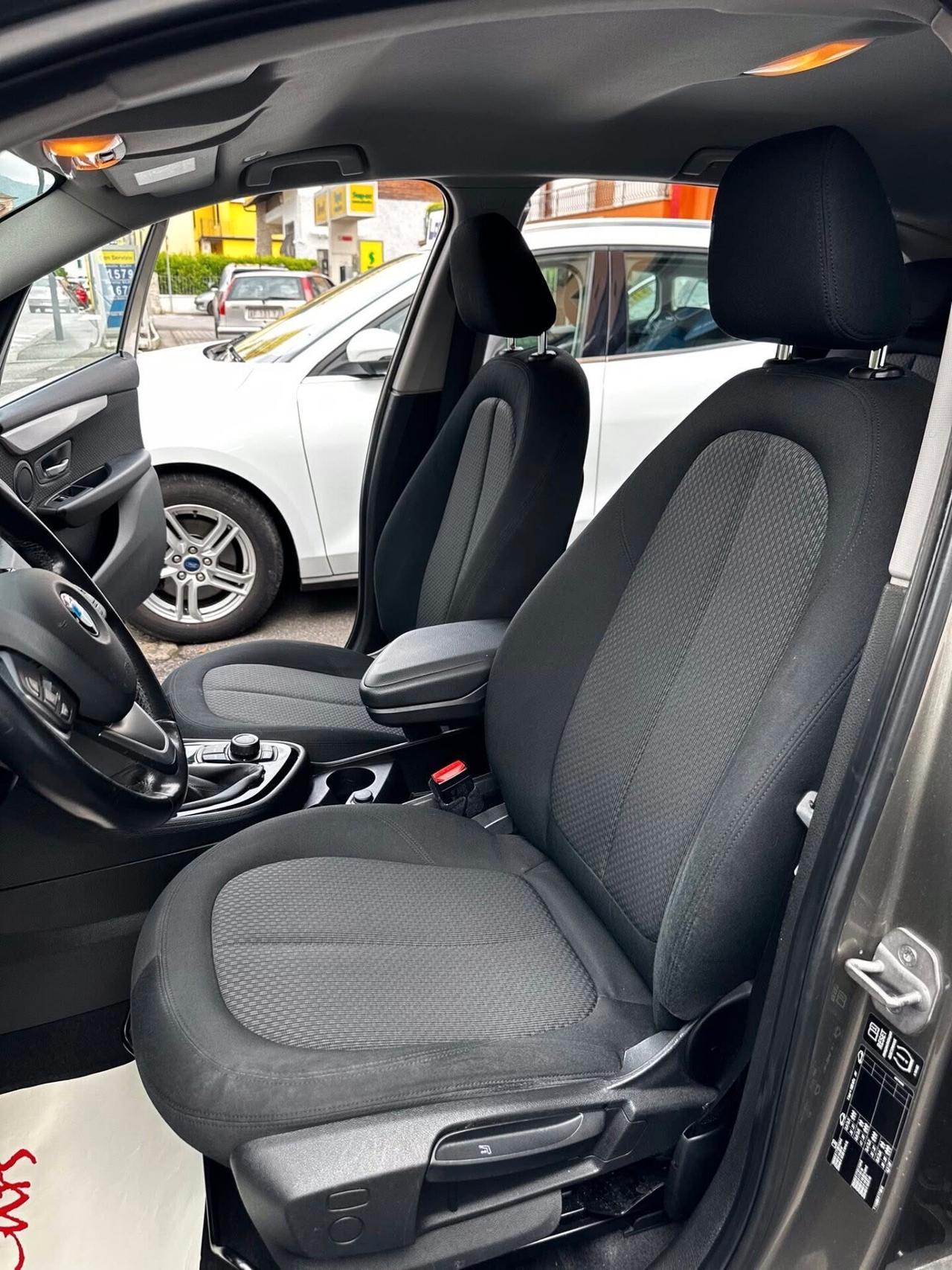 Bmw 2er Active Tourer 218d Active Tourer Sport