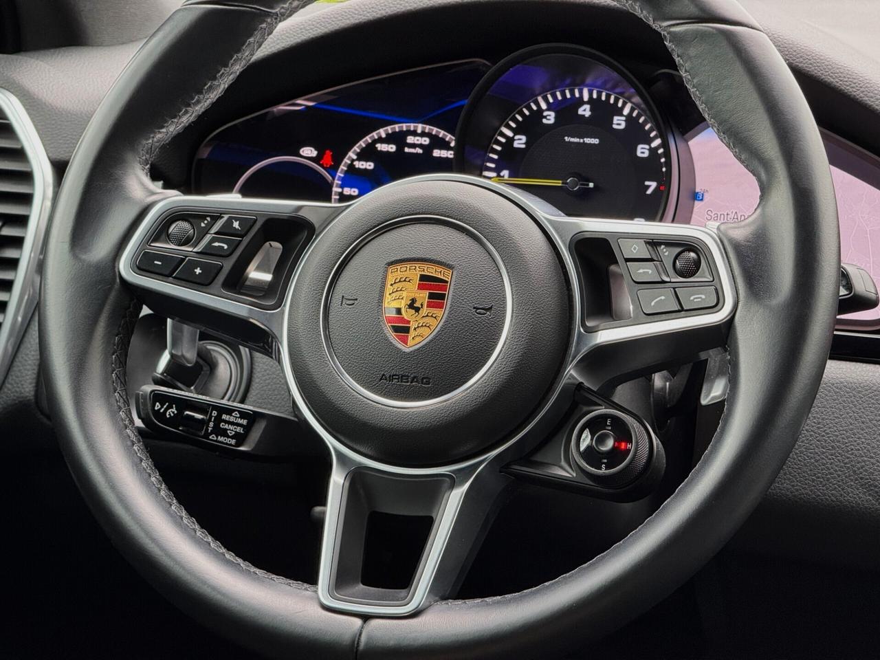 Porsche Cayenne Coupe 3.0 E-Hybrid Platinum Edition