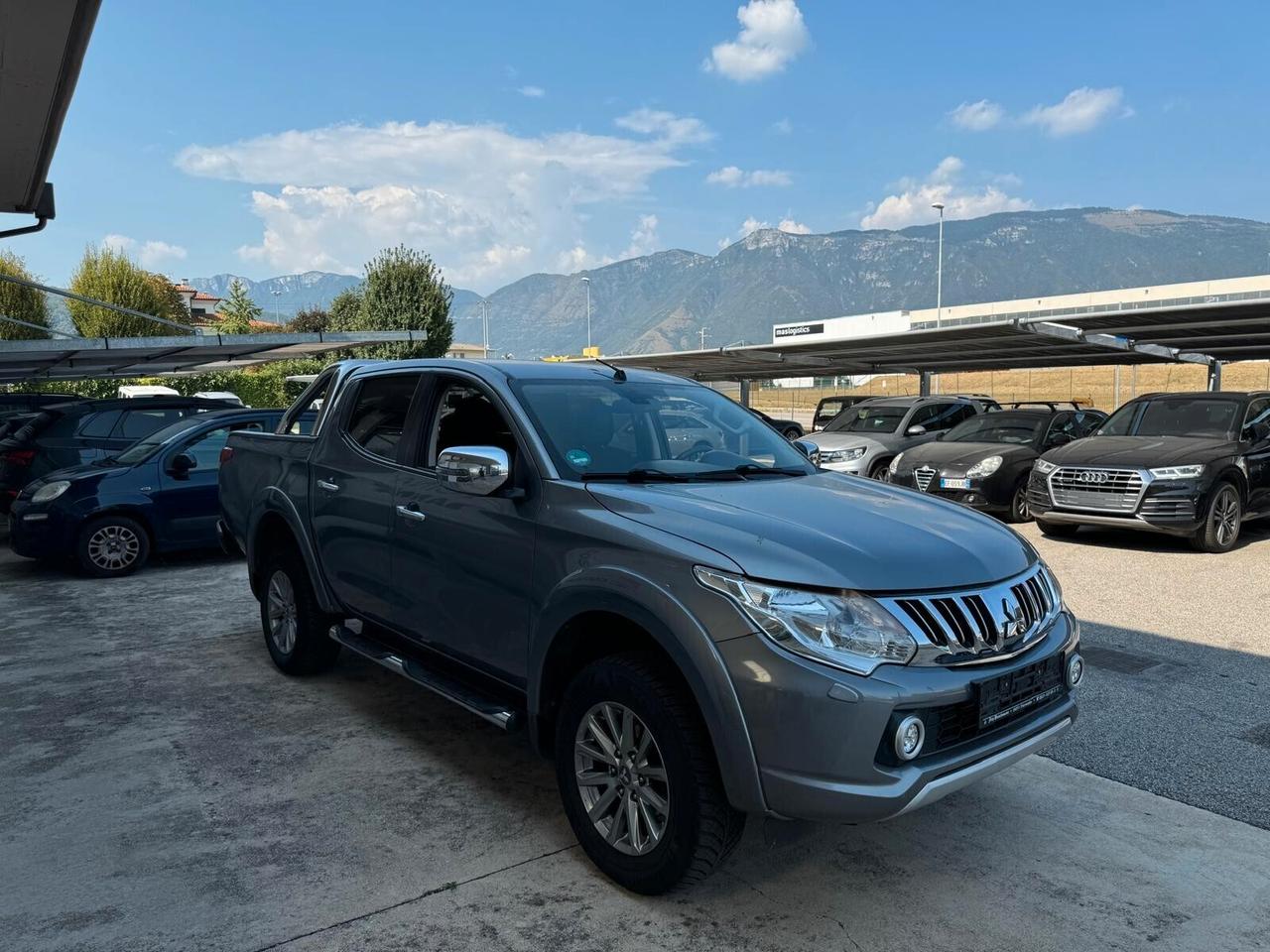 Mitsubishi L200 2.4 DI-D/181CV Double Cab Intense Hp Mivec