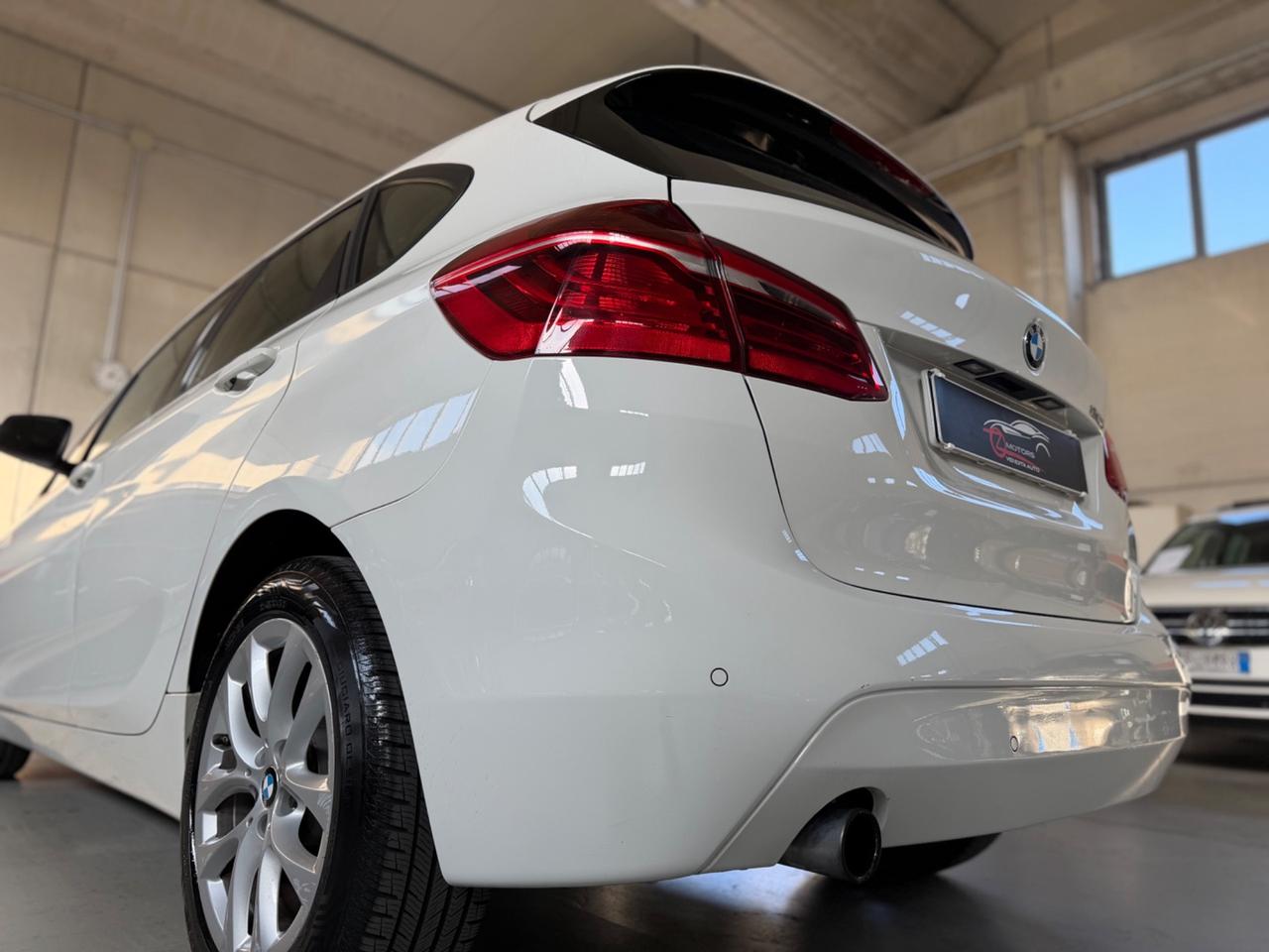 Bmw 2er Active Tourer 218i Advantage NEOPATENTATI