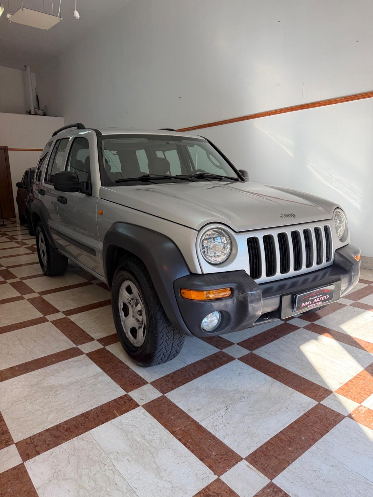 Jeep Cherokee 2.5 CRD Sport