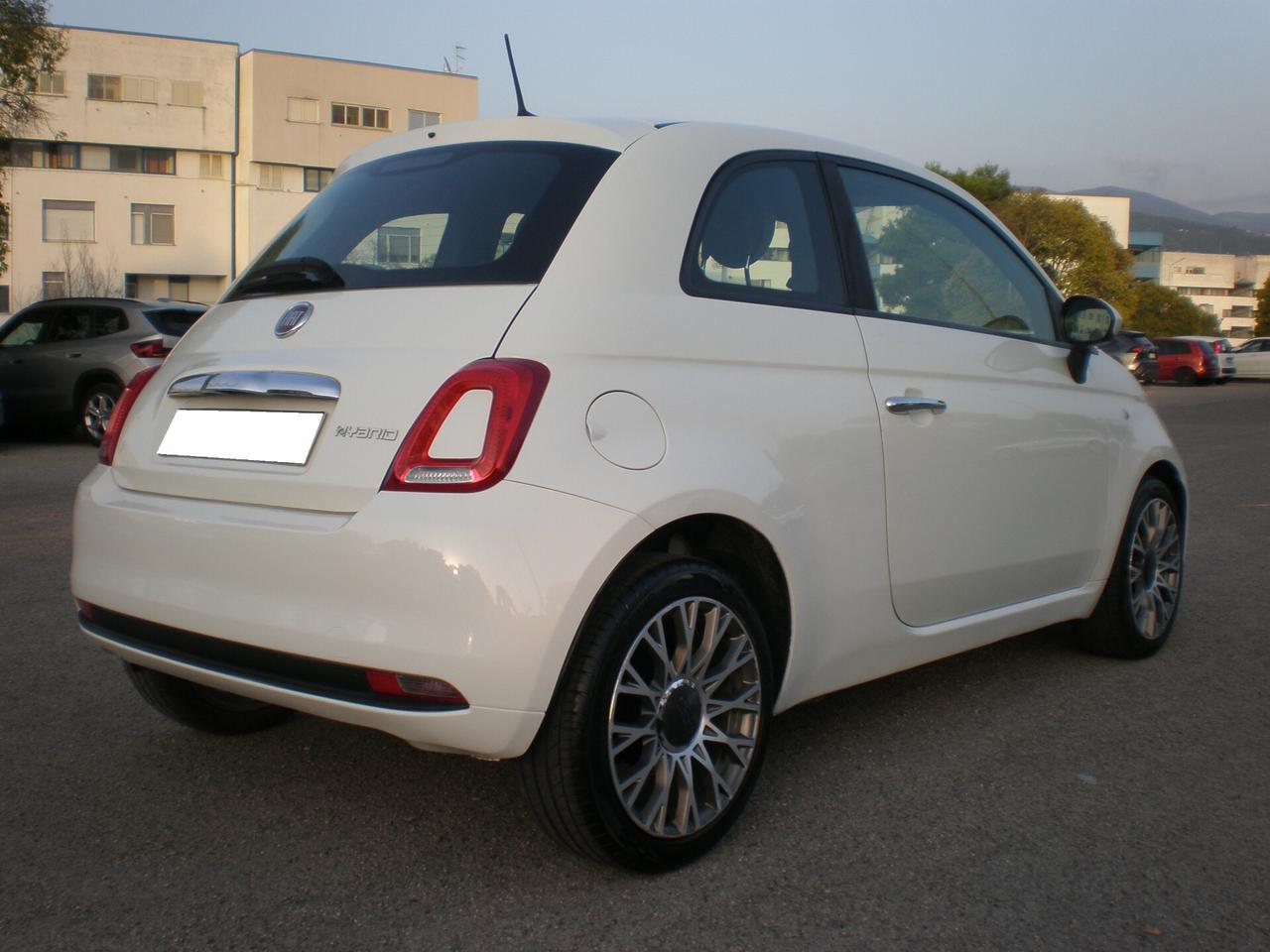 Fiat 500 1.0 Hybrid, pochissimi km, da vetrina