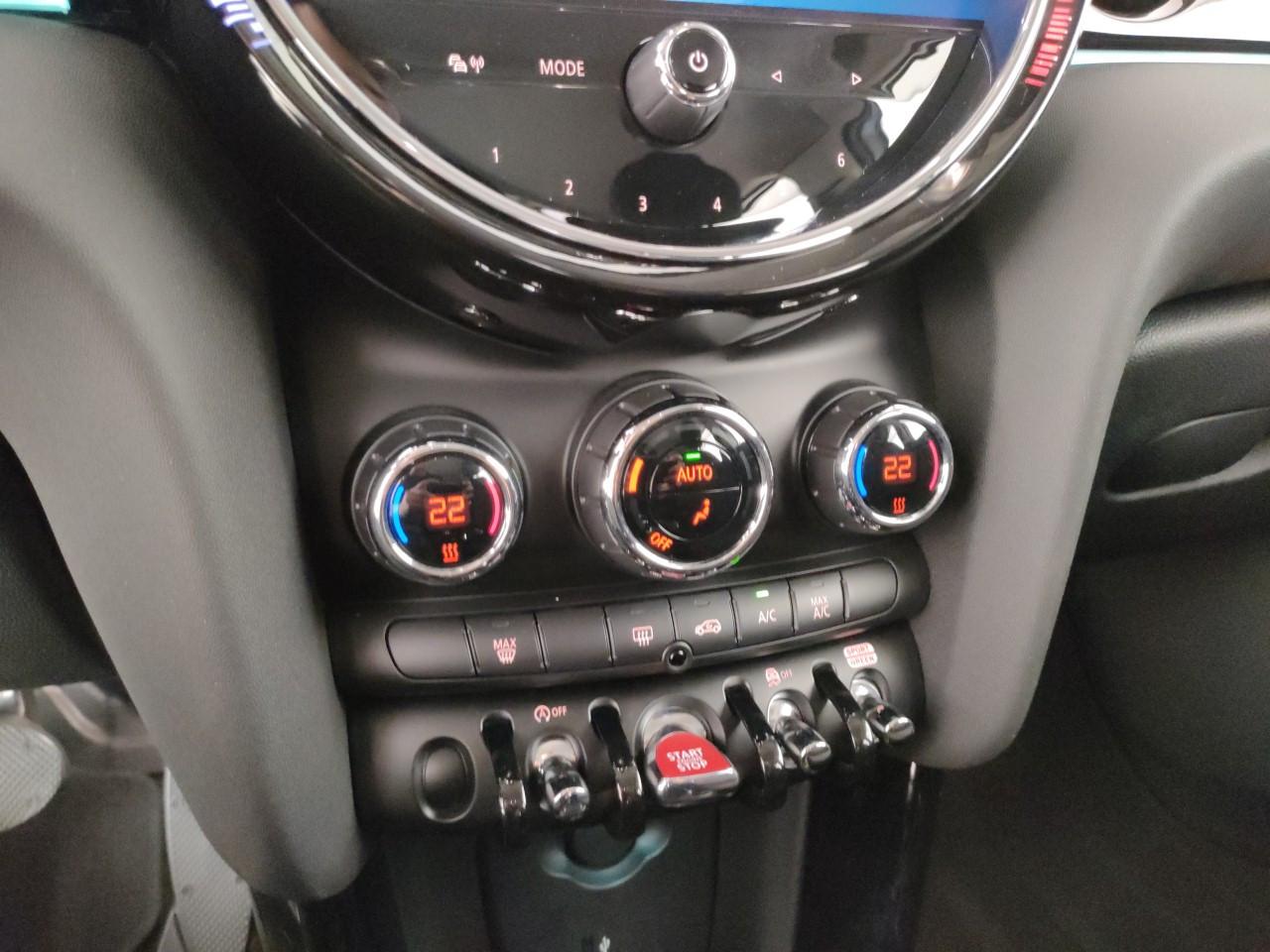 MINI Mini 5p 1.5 Cooper Classic auto