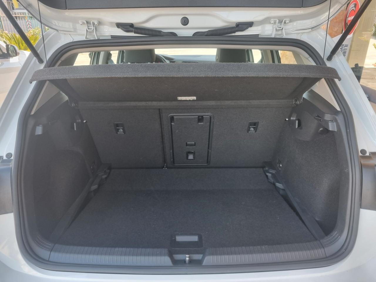 Volkswagen Golf 1.0 TSI EVO Life dsg 110cv