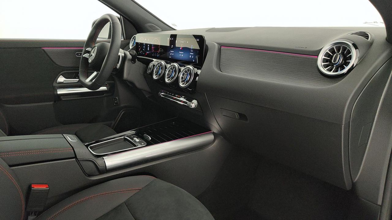 Mercedes-Benz GLA 180 d Automatic