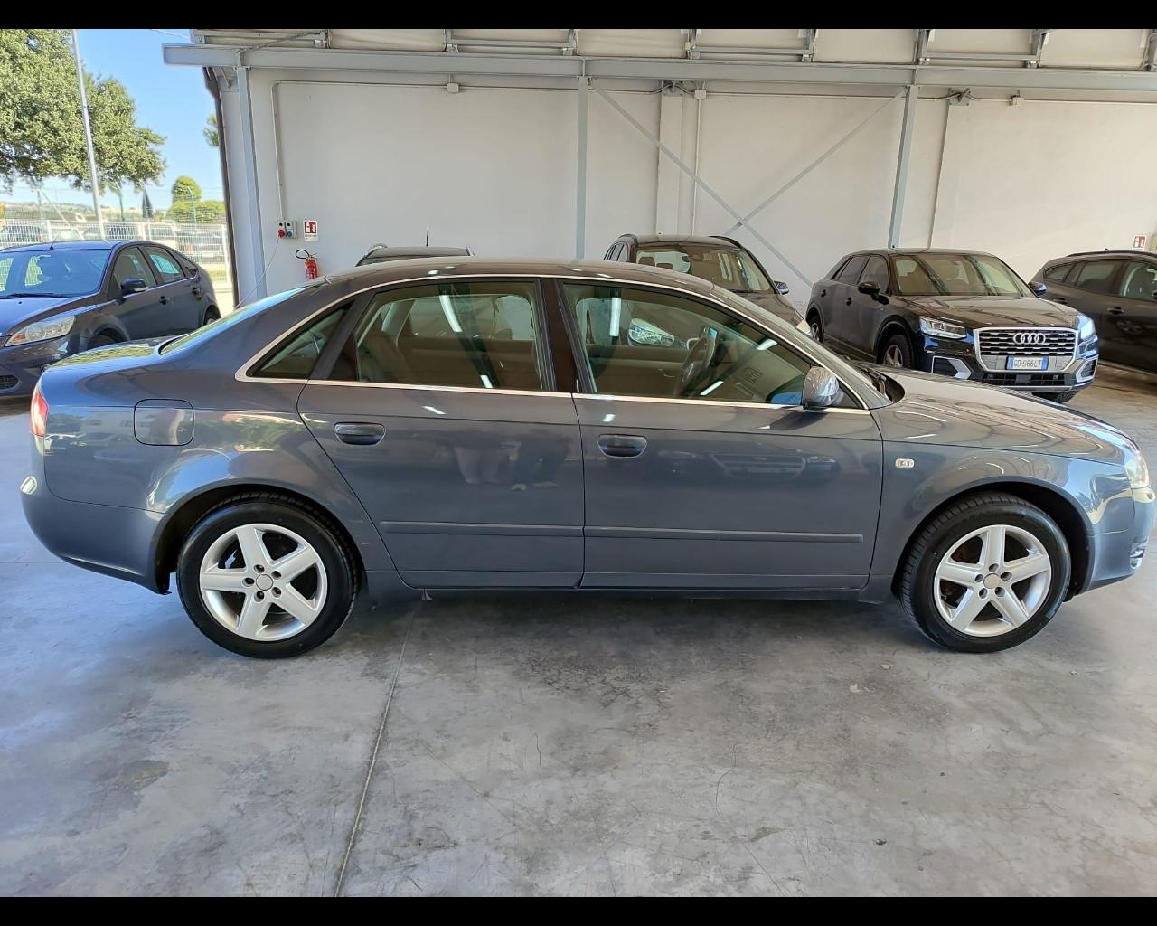 AUDI A4 3ª serie - A4 1.9 TDI