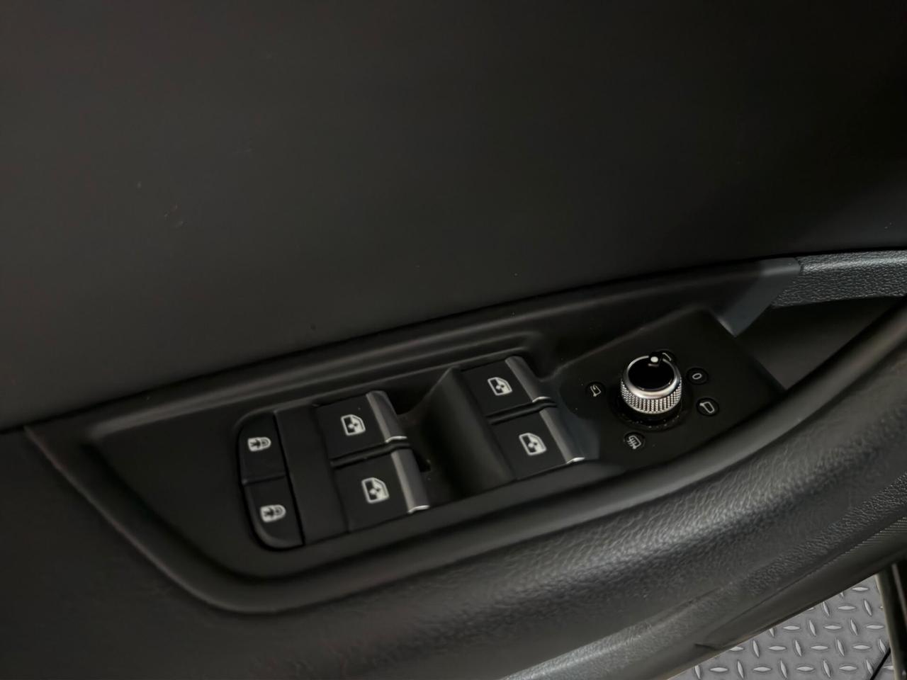 Audi A4 Avant 40 TDI quattro S tronic Business Advanced
