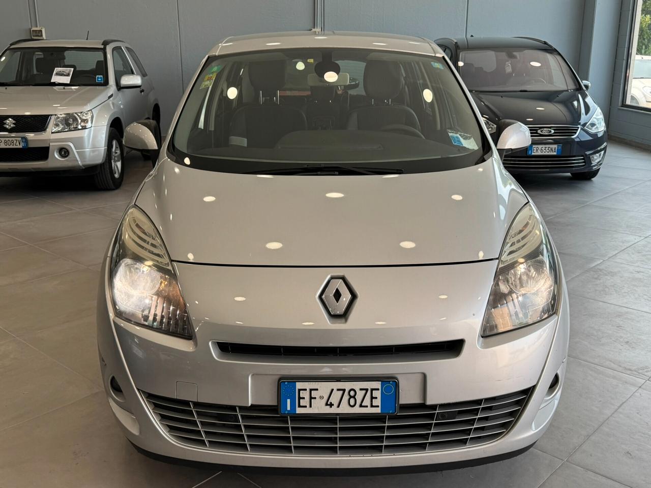 Renault Scenic Scénic 1.9 dCi 130CV Dynamique