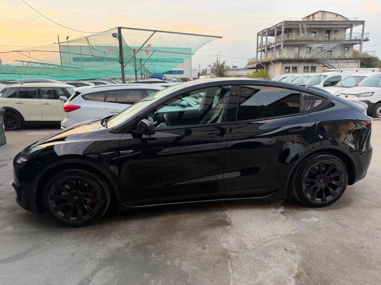 Tesla Model Y Long Range AWD