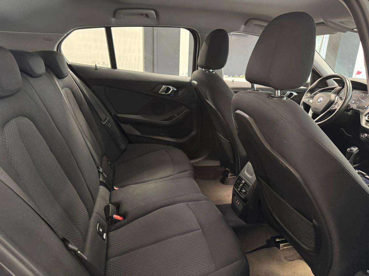 Bmw 118 118d 5p. Msport