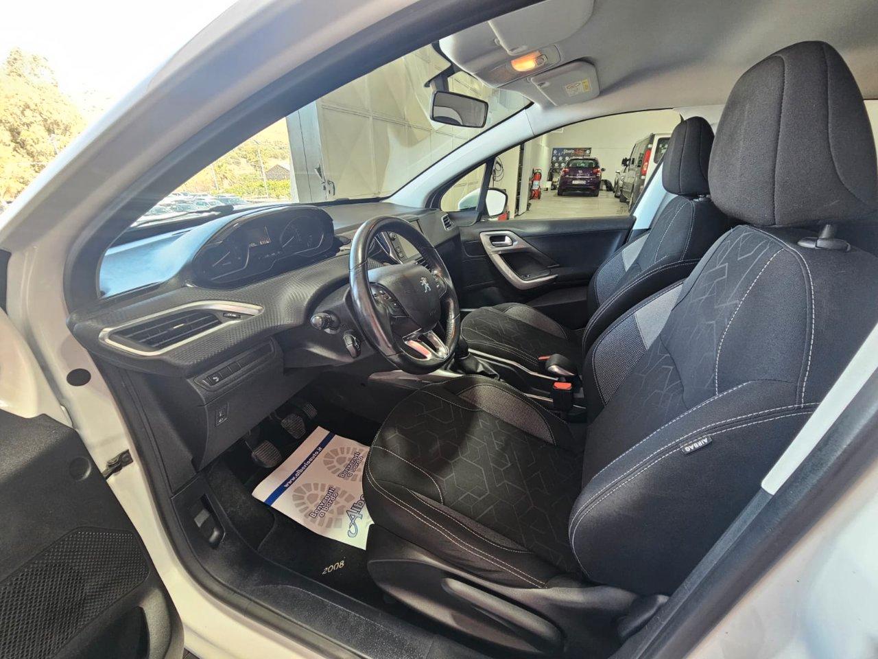 Peugeot 2008 2008 1.6 bluehdi Active 100cv my16