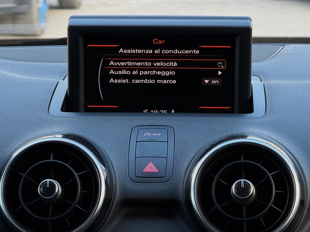 Audi A1 Sportback 1.6 TDI Ambition 105CV NAVI LED