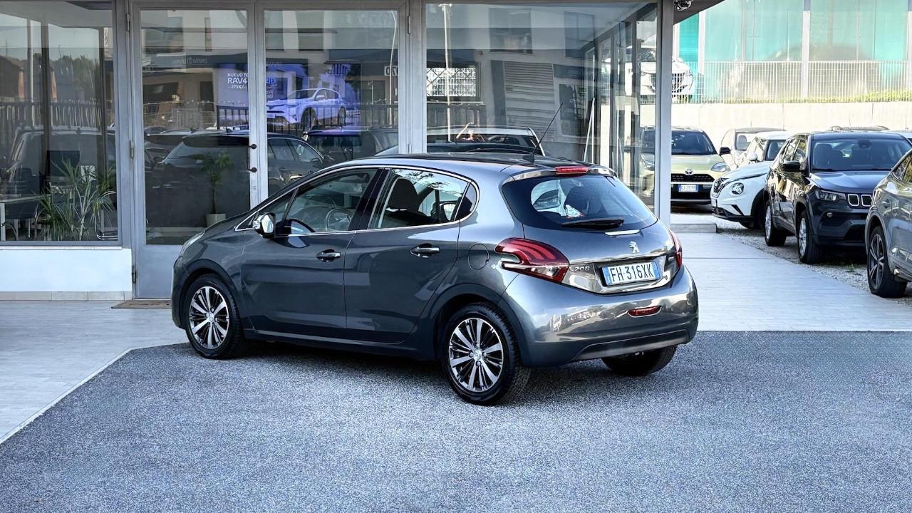 Peugeot 208 5 Porte 1.2 Benzina 82CV E6 Neo - 2017