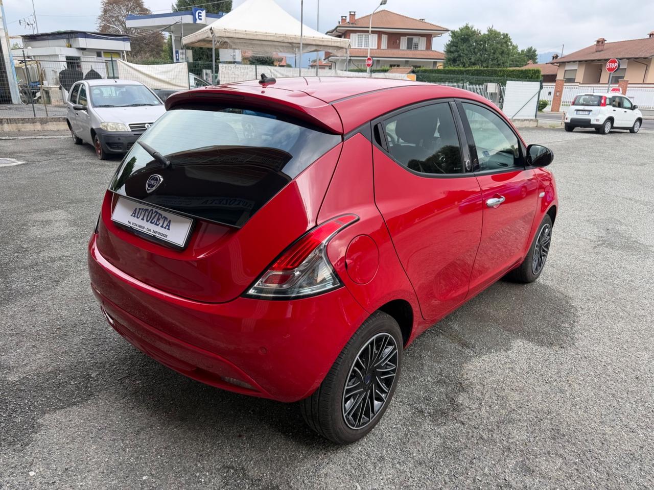 Lancia Ypsilon 1.2 69 CV GPL Elefantino Blu