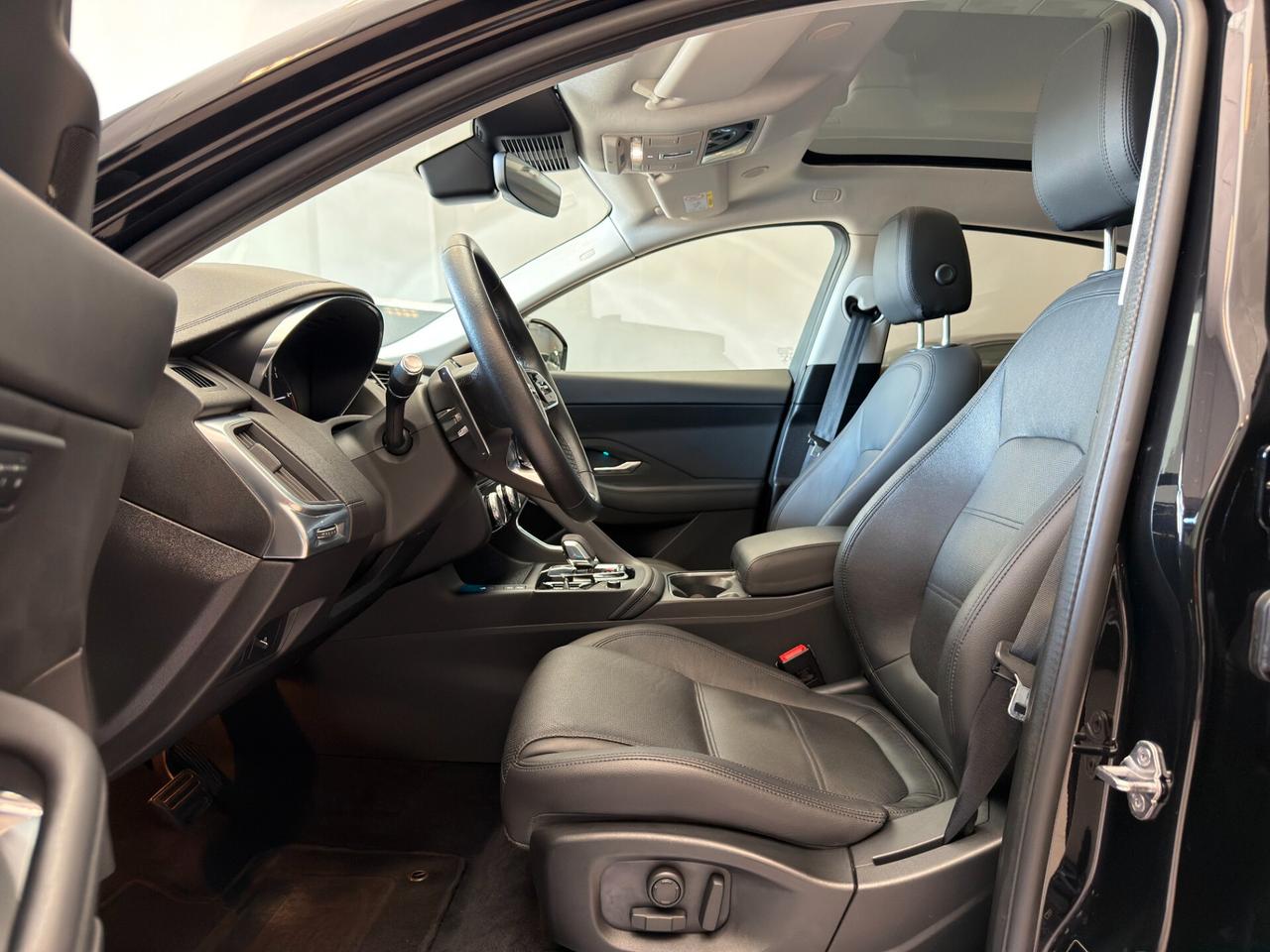 Jaguar E-Pace 2.0D I4 163 CV AWD SE TETTO PANORAMICO GANCIO TRAINO