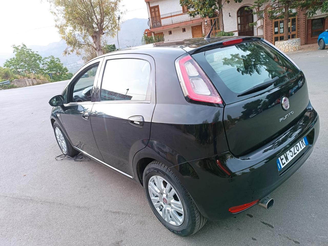 Fiat Punto 1.3 MJT II 75 CV 5 porte Young