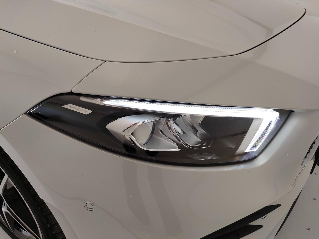 Mercedes-Benz Classe A - W177 2018 - A 250 e phev (eq-power) Premium auto