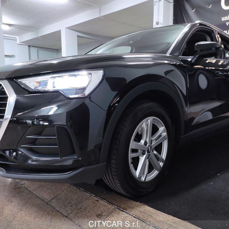 Audi Q3 35 TDI S tronic Business