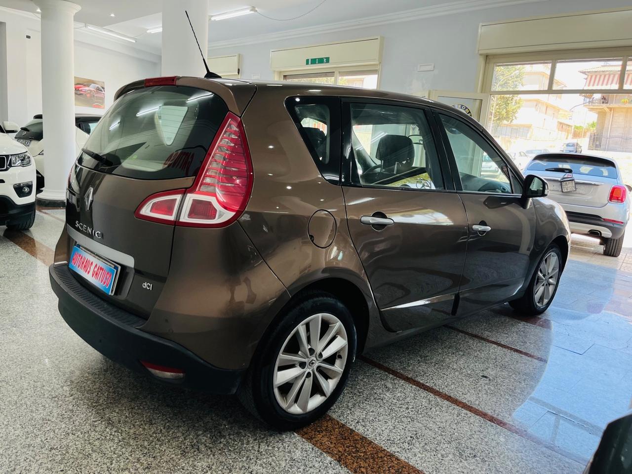 Renault Scenic X-Mod 1.5 dCi 110CV Luxe anno 2010