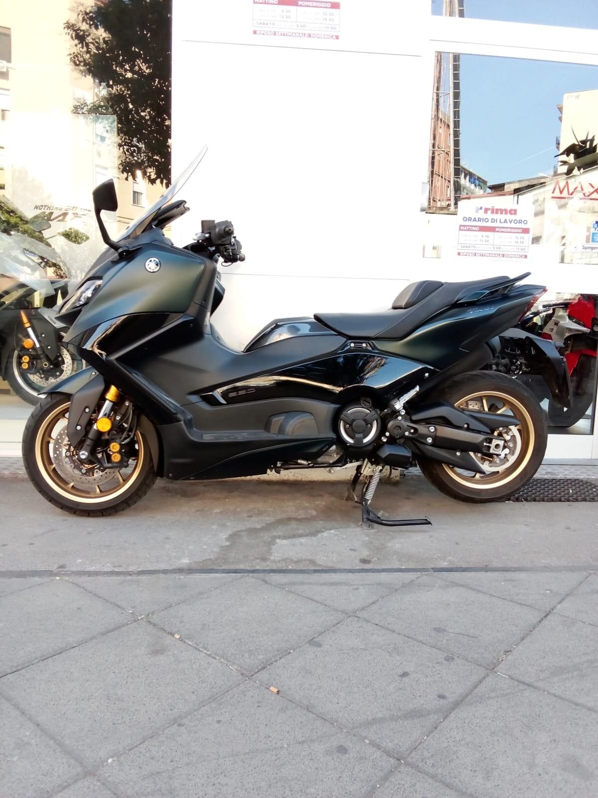 Yamaha TMAX 560 TECH