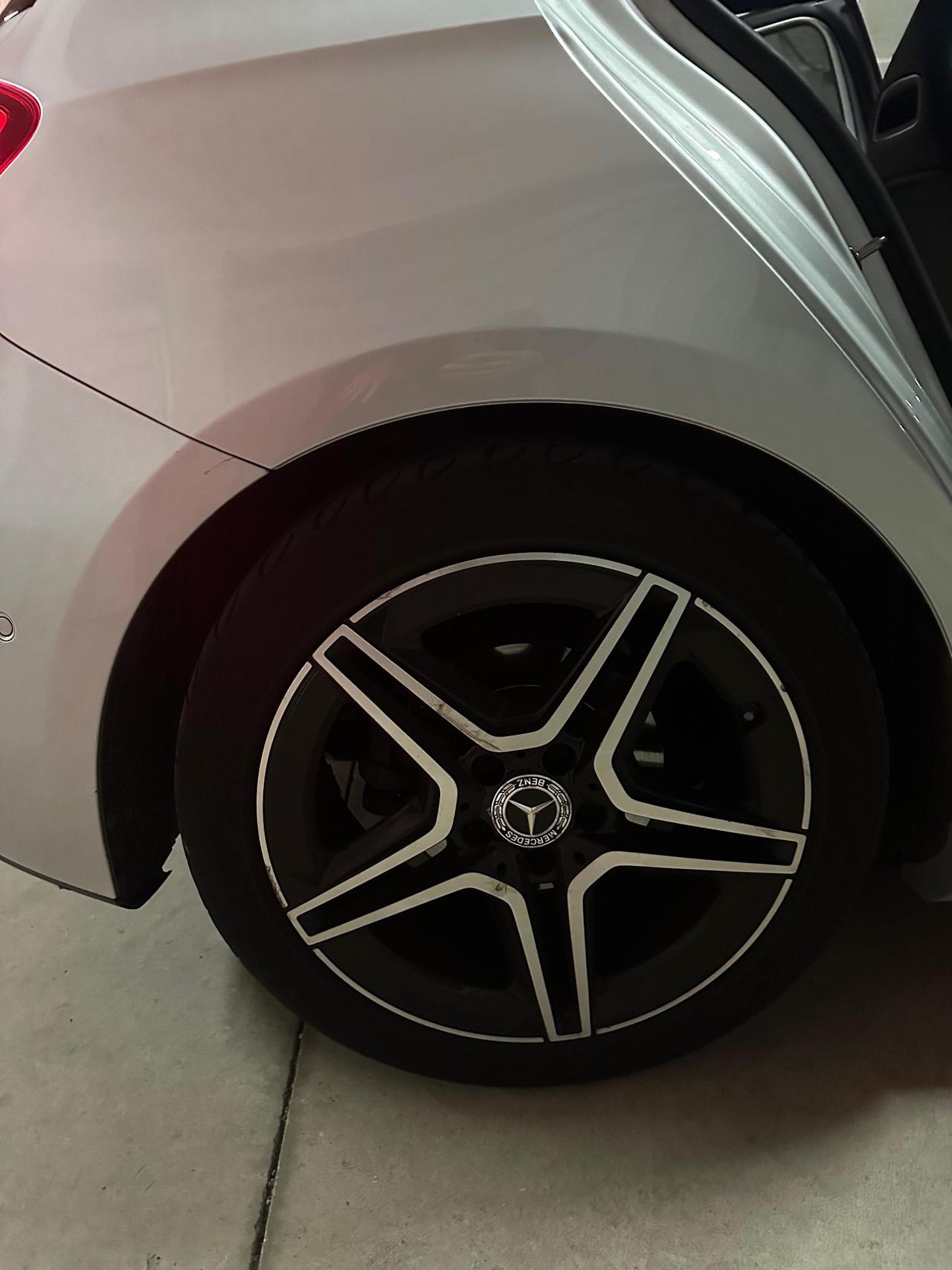 Mercedes-benz A 180 d Automatic Premium AMG