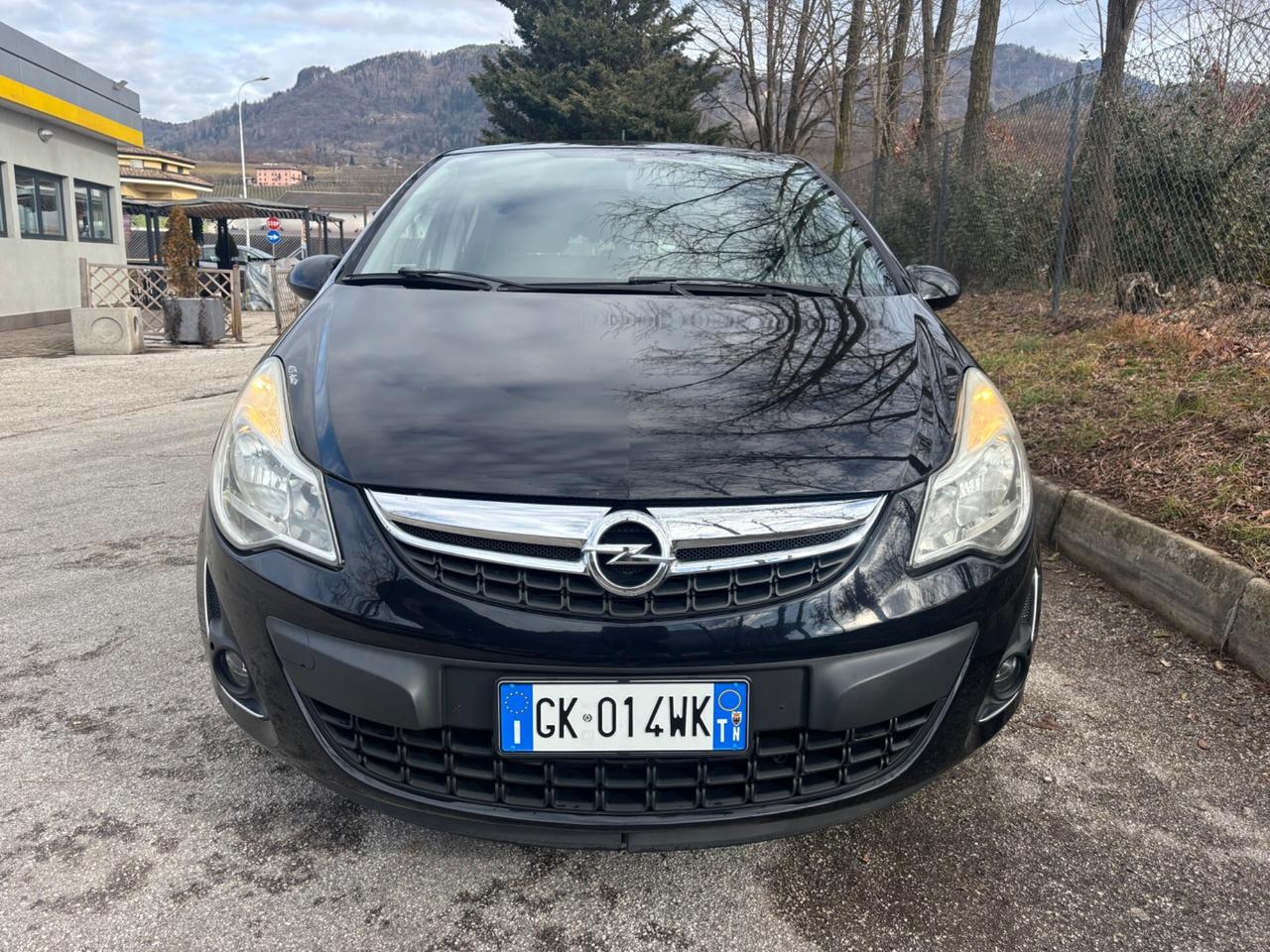 Opel Corsa 1.2 BENZINA 69cv NEOPATENTATI