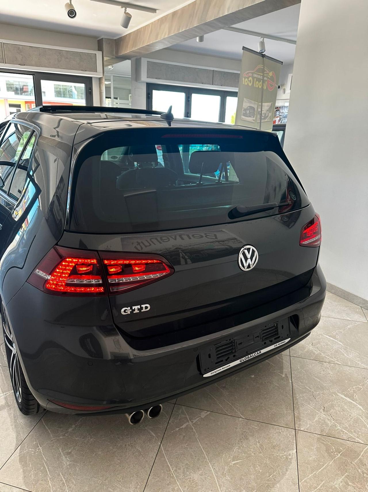 Volkswagen Golf 2.0 TDI 5p. Highline BlueMotion Technology