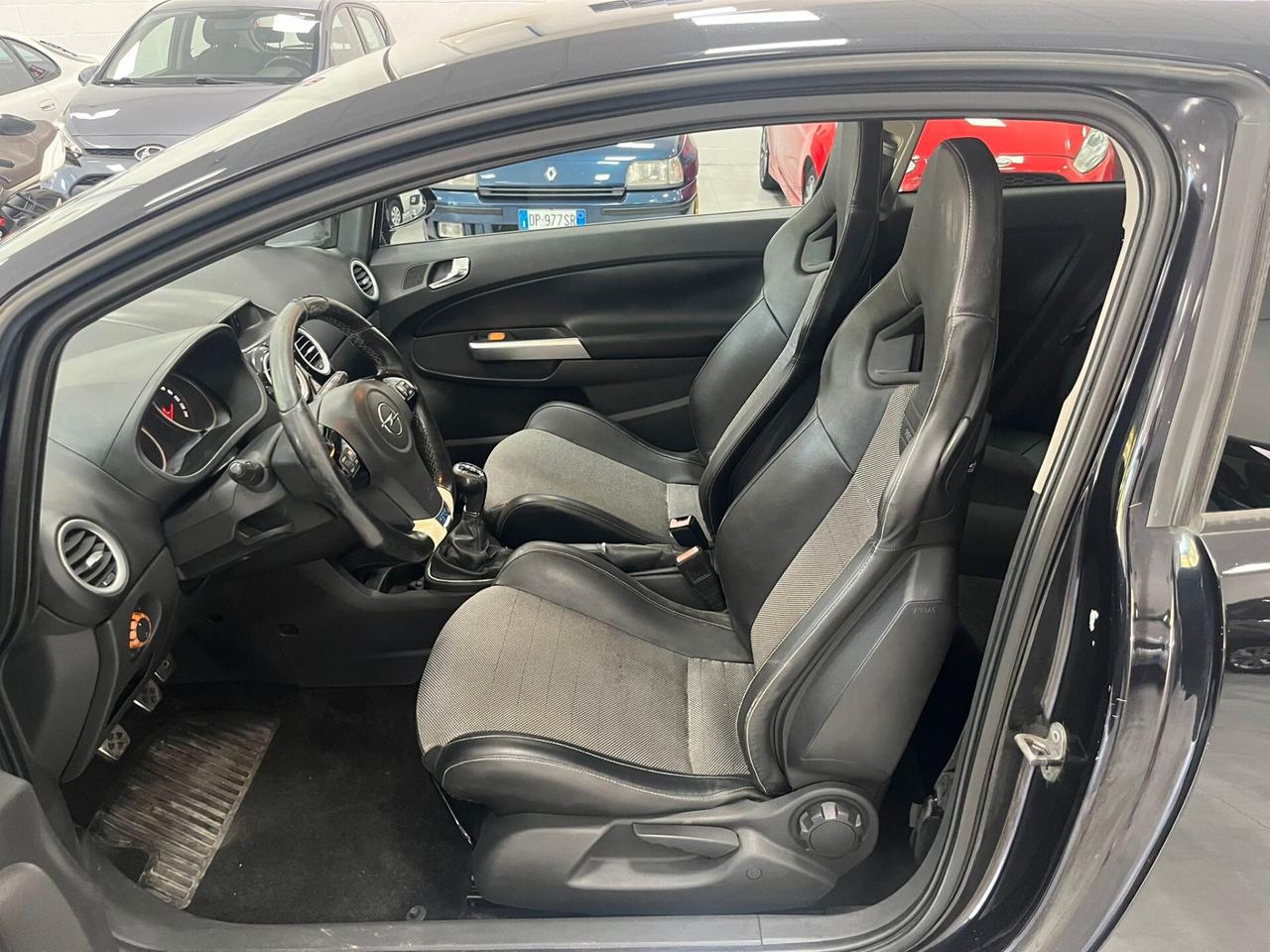 Opel Corsa 3p 1.6 turbo Opc 192cv