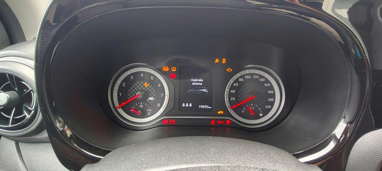 Hyundai i10 1.0 MPI Tech "SOLO 19.000 KM"