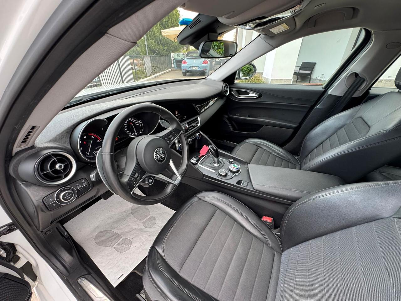 Alfa Romeo Giulia 2.2 Turbodiesel 150 CV AT8 Business
