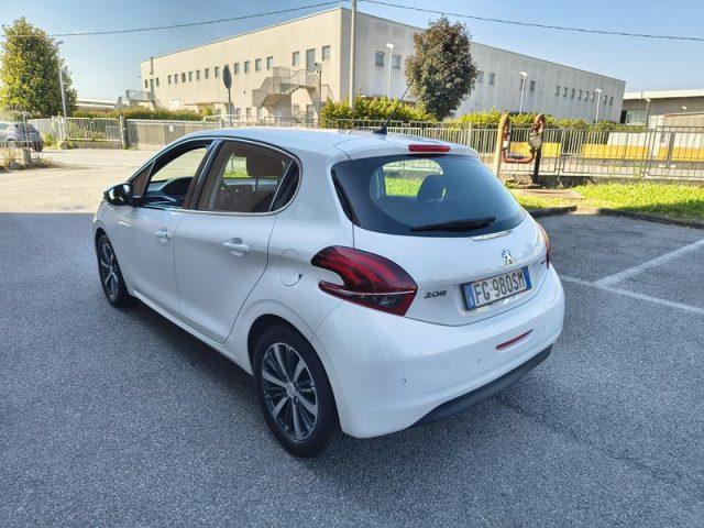 PEUGEOT 208 PureTech 82 5 porte Allure NEOPATENTATI