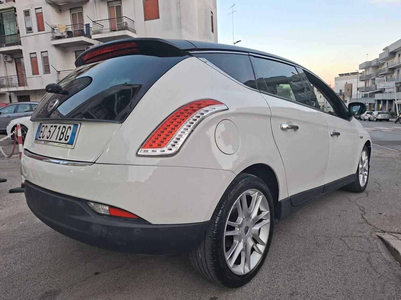 Lancia Delta 1.6 MJT Platino * Pelle e Alcantara * Garantita 12 Mesi