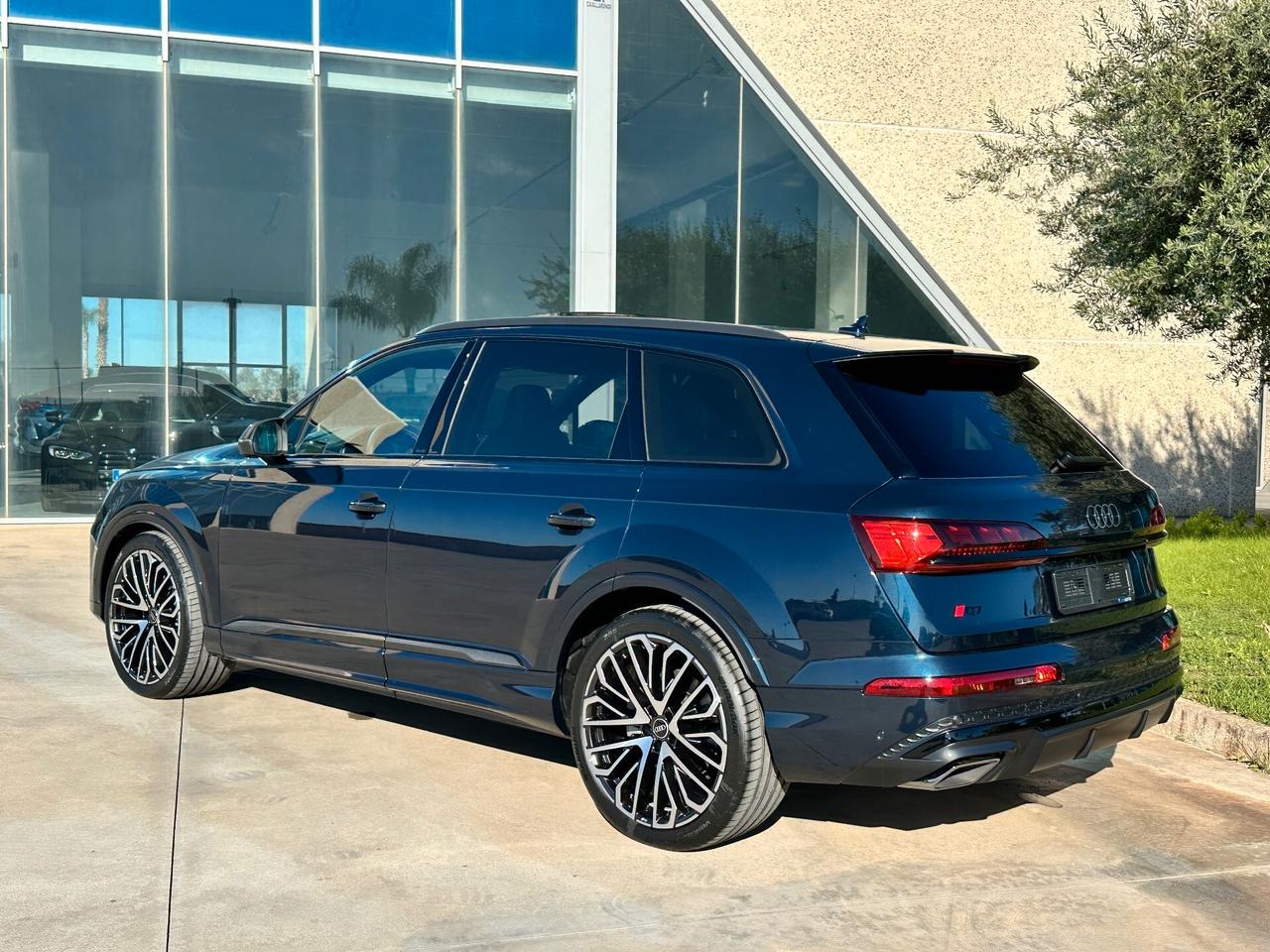 Audi Q7 3.0 tdi Sline possibilità noleggio no scoring