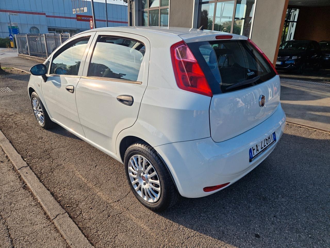 Fiat Punto 1.2 8V 5 porte Street
