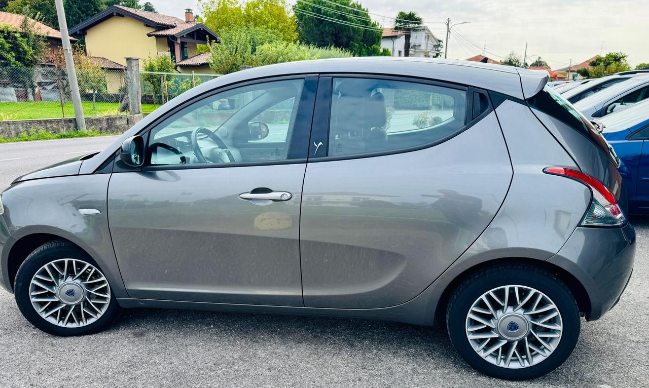 Lancia Ypsilon 1.2 69 CV 5 porte S&S Platinum!!!!!!!!!