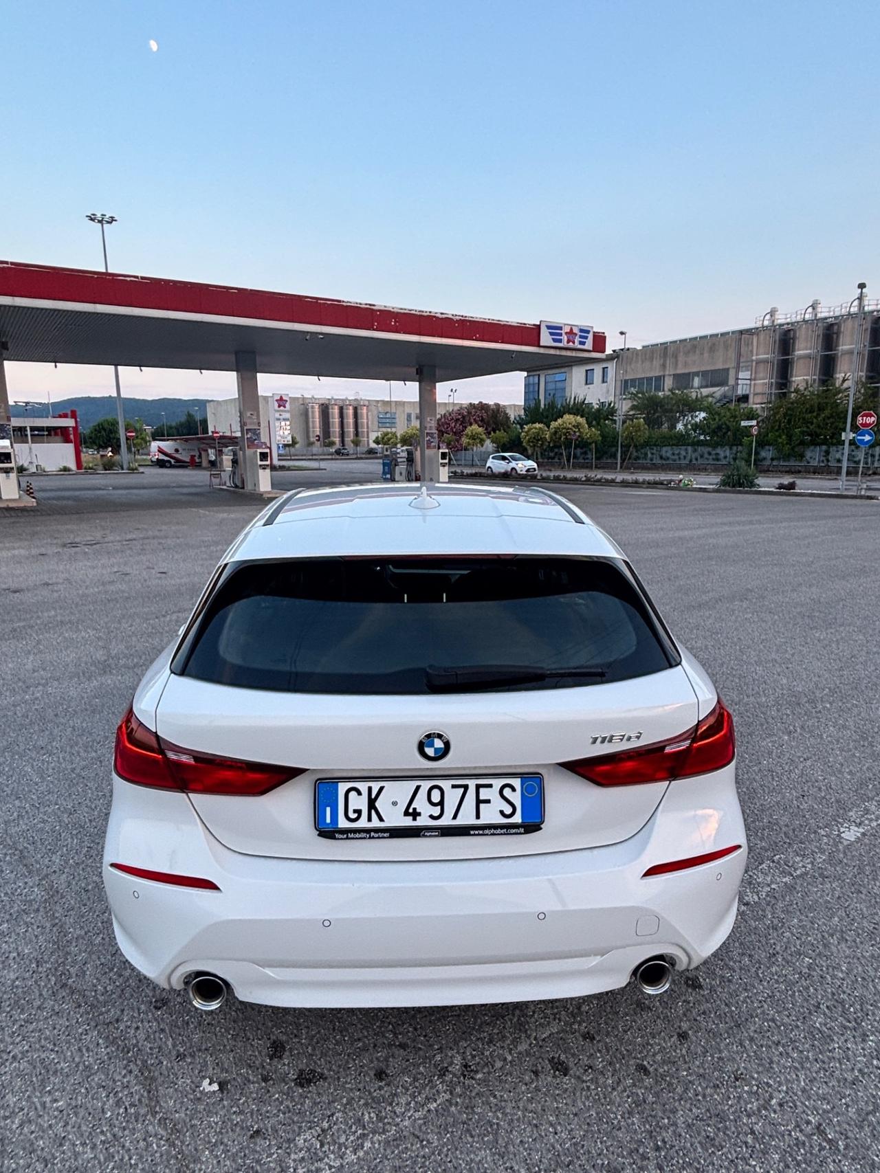 Bmw 118 118 d 5p. Business Advantage