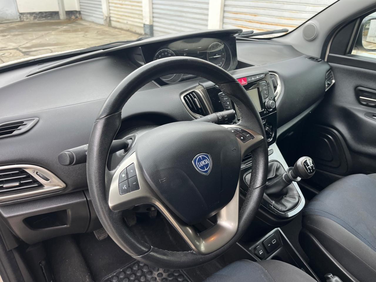 Lancia Ypsilon 1.2 69 CV 5 porte GPL Ecochic Gold