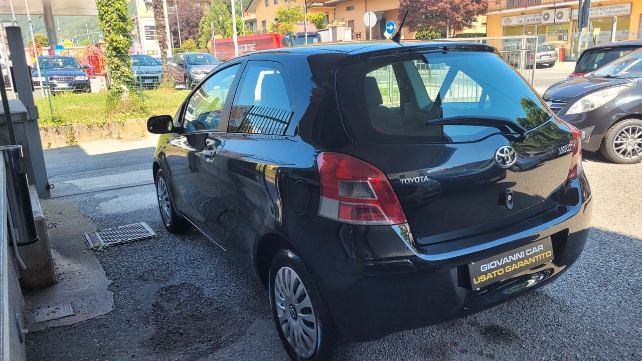 Toyota Yaris 1.4 D-4D DPF 3 porte Sol