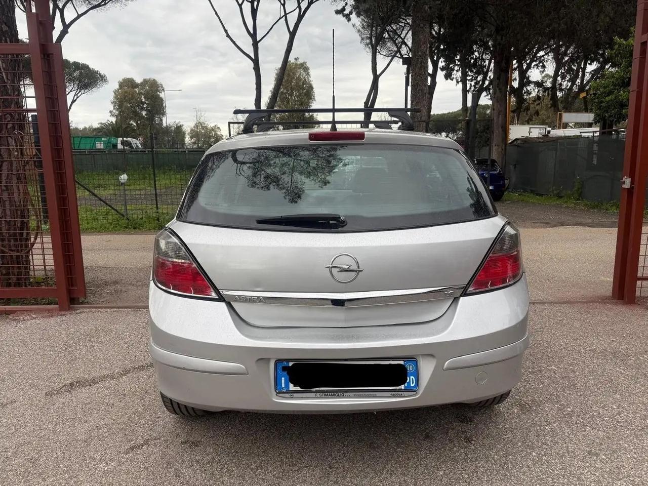 Opel Astra 1.6 16V VVT 5 porte Cosmo