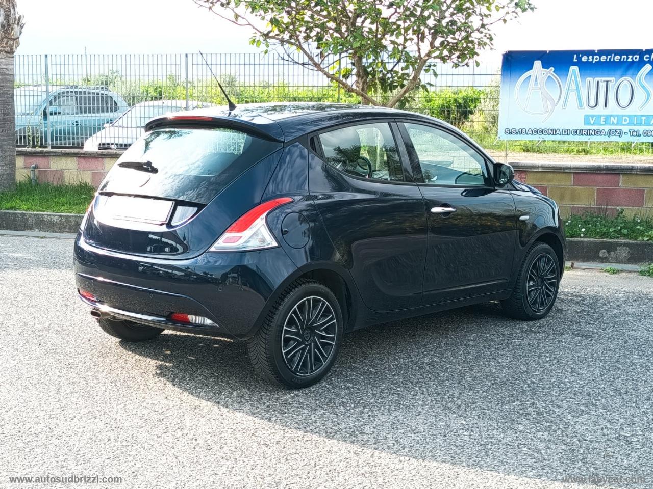 LANCIA Ypsilon 1.2 69 CV 5p. S&S Gold